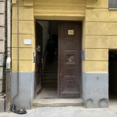 شقة Rozsa بودابست