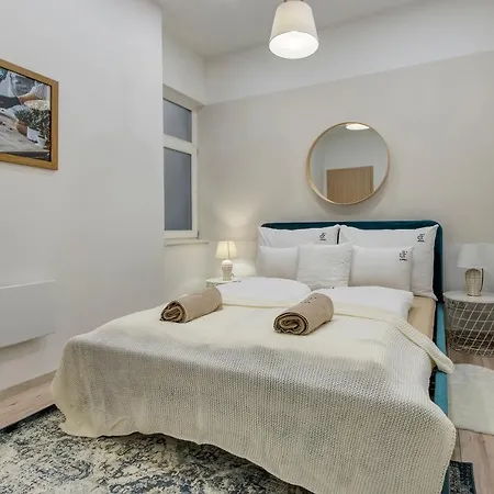 Rozsa Apartament