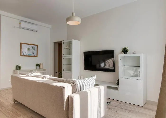Rozsa Appartement *
